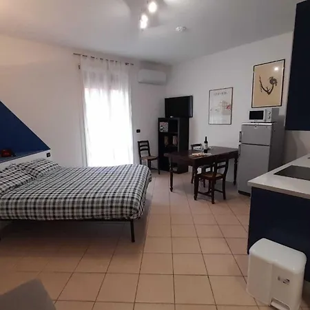 Happy - Twa Apartment Bologna