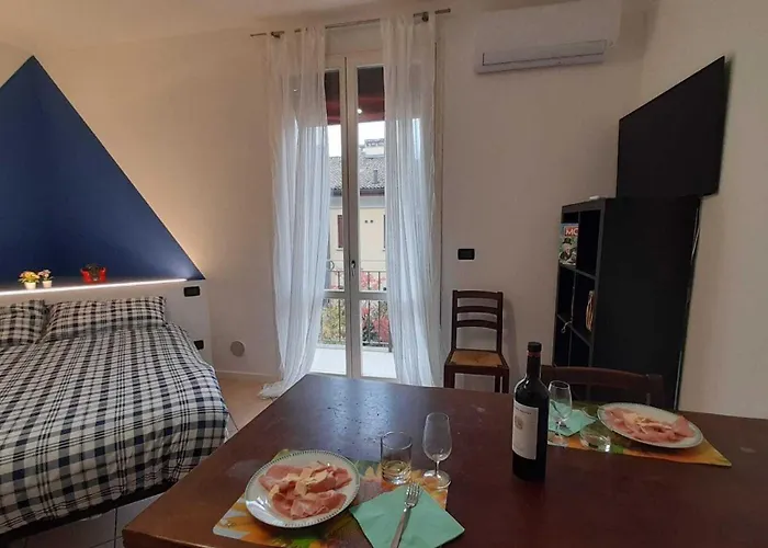 Happy - Twa Apartment