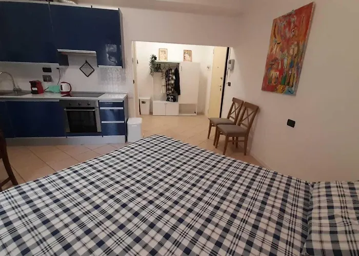 Happy - Twa * Bologna