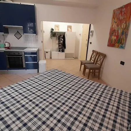 Happy - Twa * בולוניה